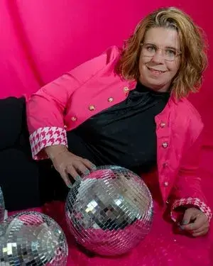 Portret van Lidi Ruttenberg van Goed Ondersteuning, specialist in het bouwen van professionele WordPress Divi-websites voor ondernemers.