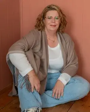 Een persoonlijke foto van Lidi Ruttenberg, eigenaar van Goed Ondersteuning, die als Technisch VA gespecialiseerd is in emailmarketing en klantflows